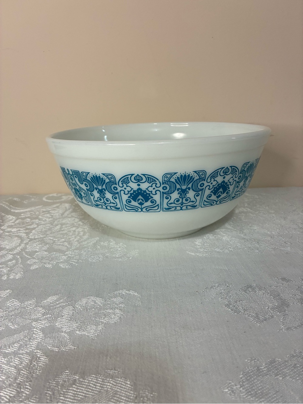 Pyrex Vintage Turquoise Blue and White Mixing Bowl - 2.5 Quarts